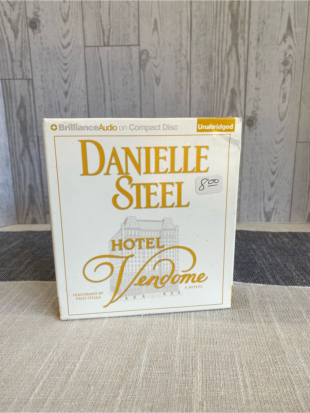 Danielle Steel "Hotel Vendome" Audiobook - 8 CD Set, unabridged